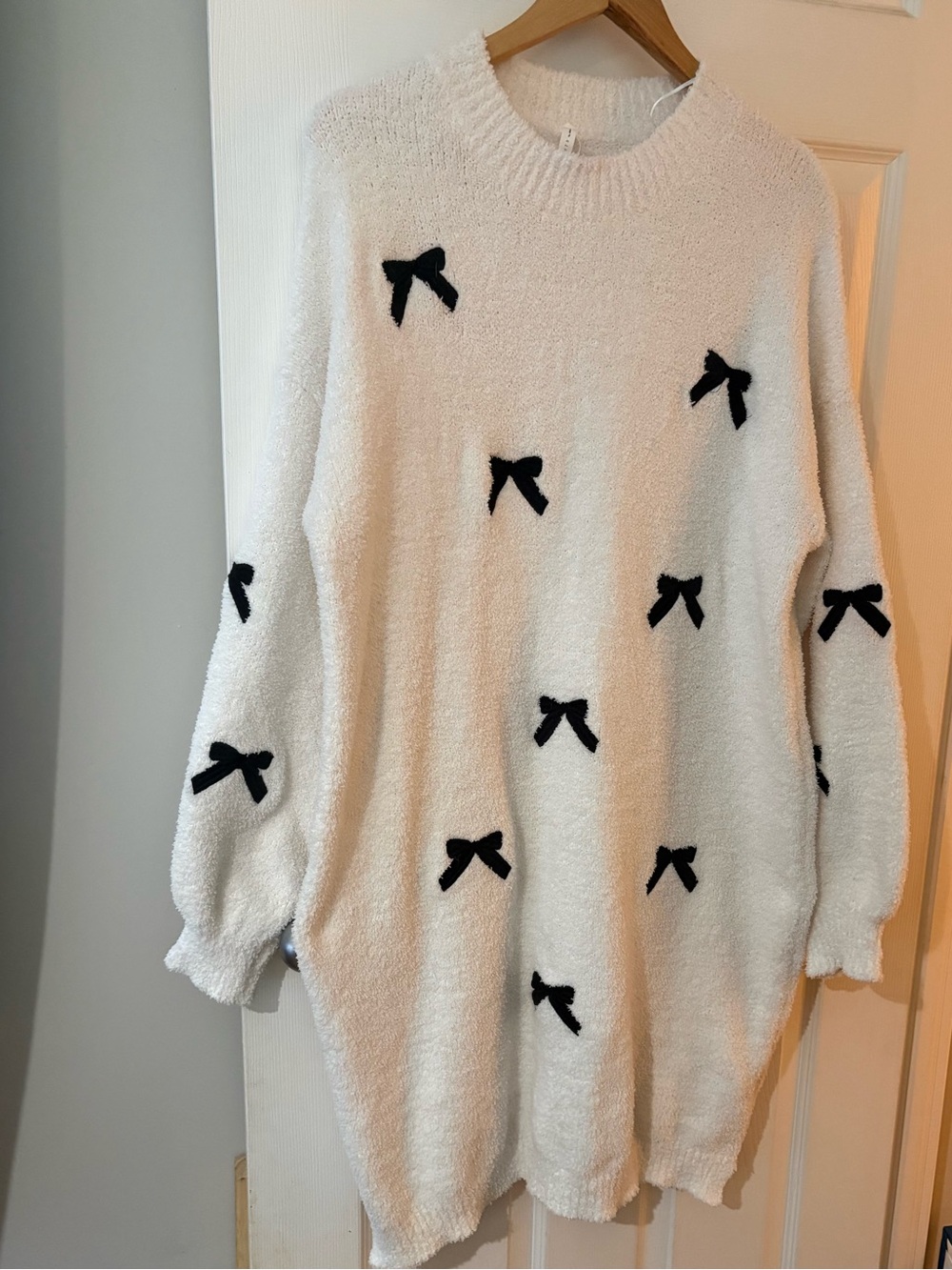 Dreamers white knit black blow sweater dress tunic size XL STRETCHY